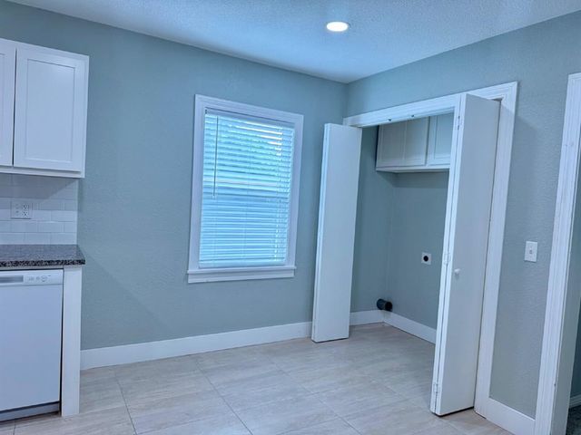 1921 NW 38 Street, Oklahoma City, OK 73118