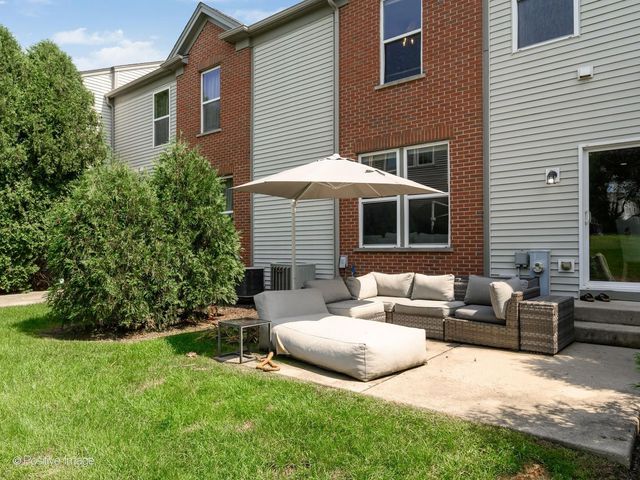 1497 Yellowstone Drive, Streamwood, IL 60107