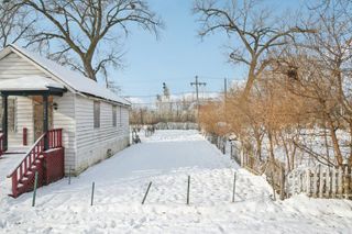 4338 S Shields Avenue, Chicago, IL 60609