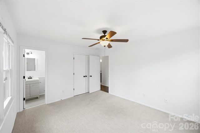 6924 Woodfield Drive, Charlotte, NC 28215