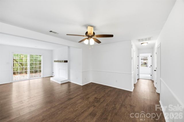 6924 Woodfield Drive, Charlotte, NC 28215