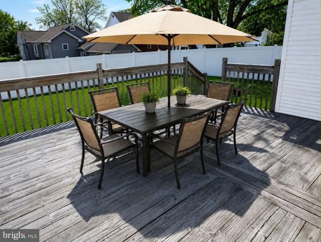 102 MOUNT EPHRAIM AVE, Mt Ephraim, NJ 08059