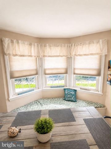 102 MOUNT EPHRAIM AVE, Mt Ephraim, NJ 08059