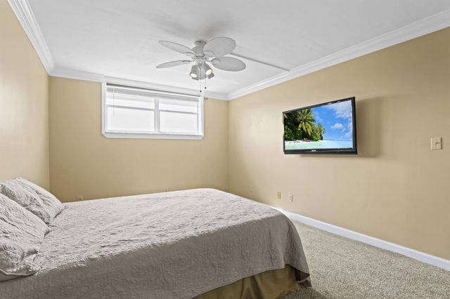 109 Paradise Harbour Boulevard 514 + Boat Slips 4 & 5, North Palm Beach, FL 33408