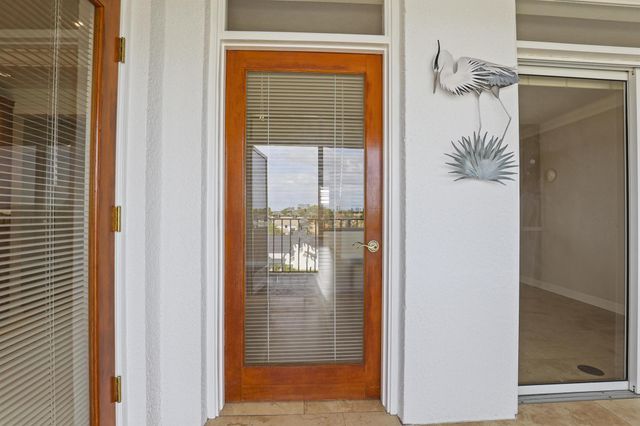 109 Paradise Harbour Boulevard 514 + Boat Slips 4 & 5, North Palm Beach, FL 33408