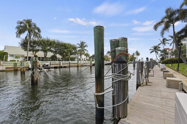 109 Paradise Harbour Boulevard 514 + Boat Slips 4 & 5, North Palm Beach, FL 33408