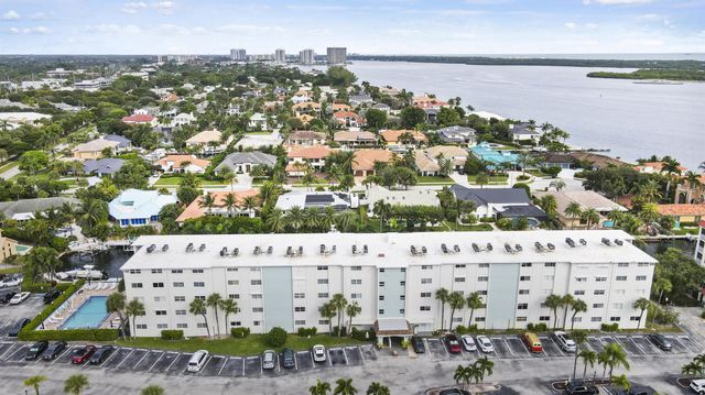 109 Paradise Harbour Boulevard 514 + Boat Slips 4 & 5, North Palm Beach, FL 33408