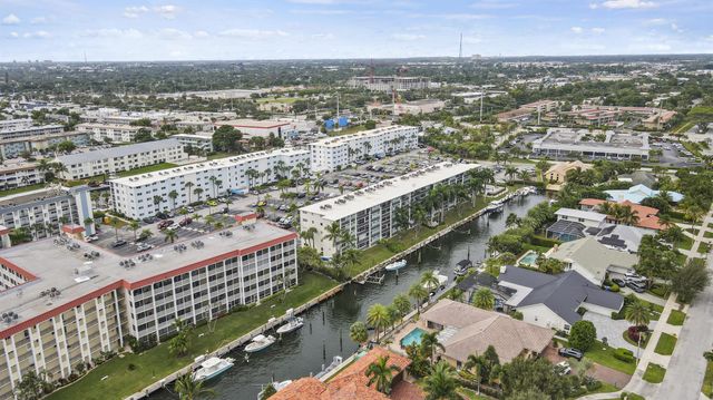 109 Paradise Harbour Boulevard 514 + Boat Slips 4 & 5, North Palm Beach, FL 33408