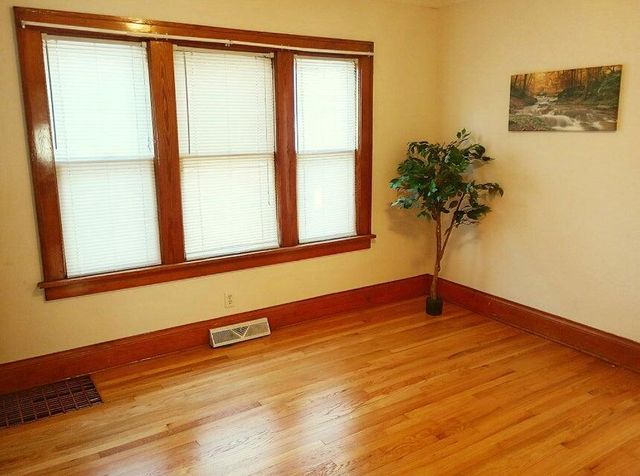 6720 31st AVENUE, Kenosha, WI 53142