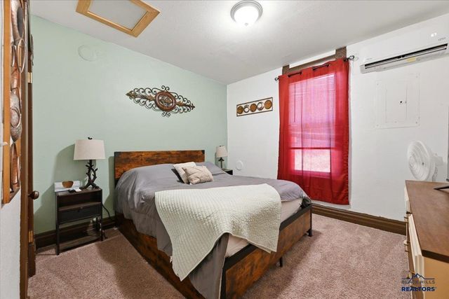 201 MCCLELLAN, Lead, SD 57754