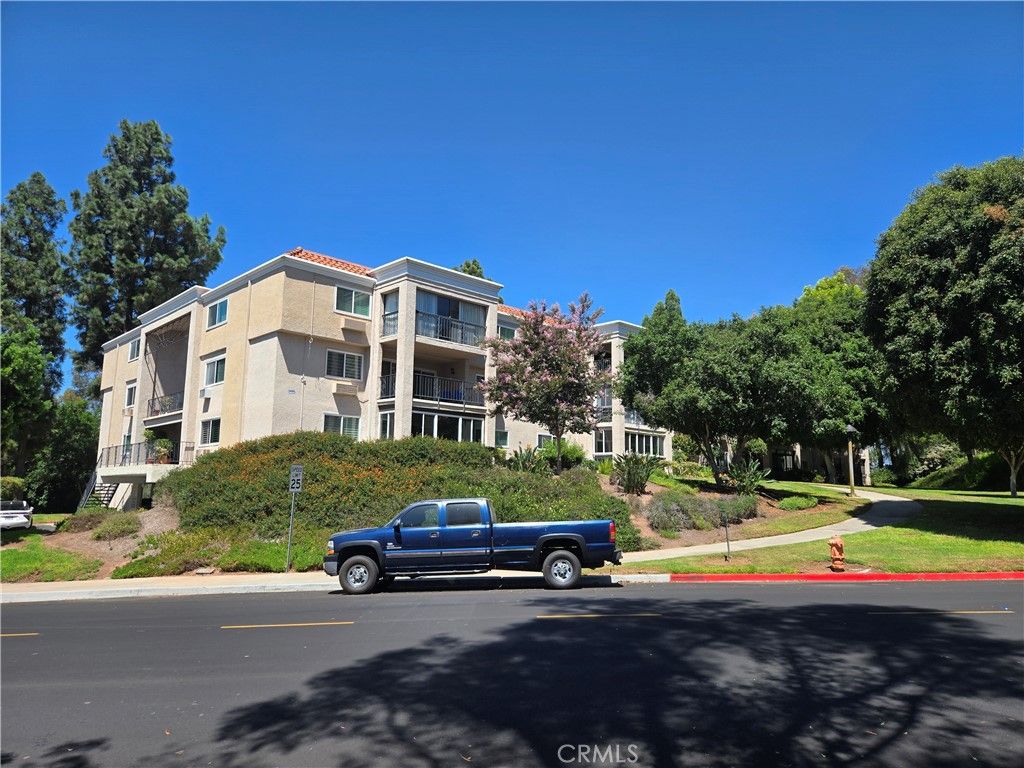 5499 Paseo Del Lago W 2H, Laguna Woods, CA 92637 — photo 2