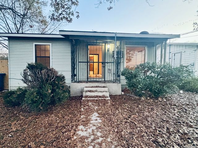 2610 W Ashby Place, San Antonio, TX 78201