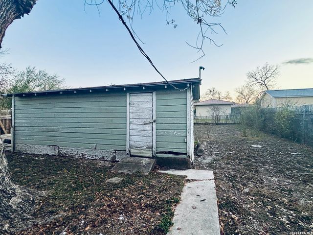 2610 W Ashby Place, San Antonio, TX 78201