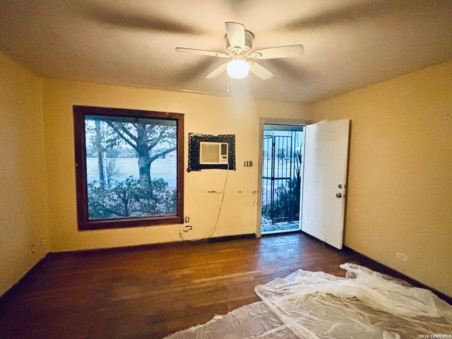 2610 W Ashby Place, San Antonio, TX 78201