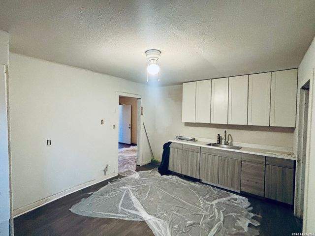 2610 W Ashby Place, San Antonio, TX 78201