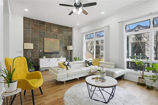 3475 Oak Valley NE Road 120, Atlanta, GA 30326