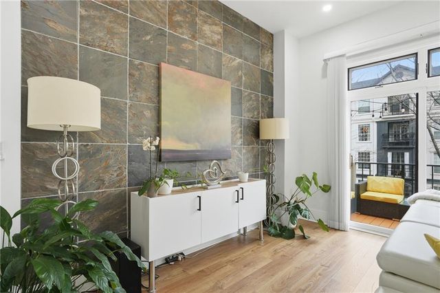 3475 Oak Valley NE Road 120, Atlanta, GA 30326