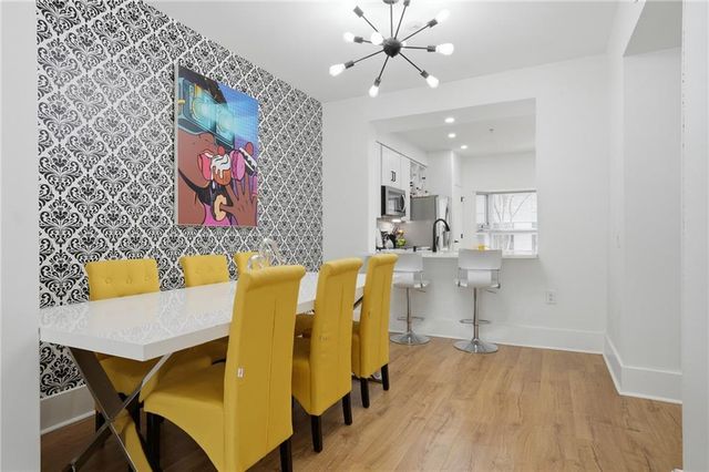 3475 Oak Valley NE Road 120, Atlanta, GA 30326