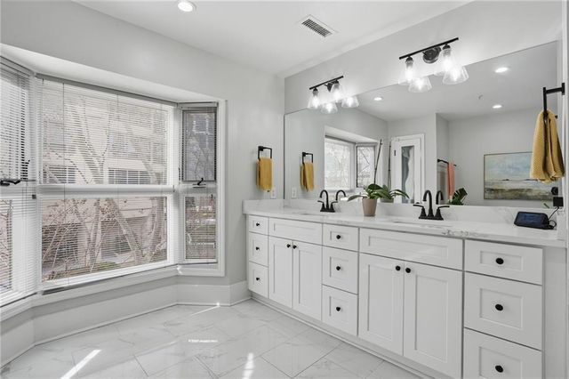 3475 Oak Valley NE Road 120, Atlanta, GA 30326