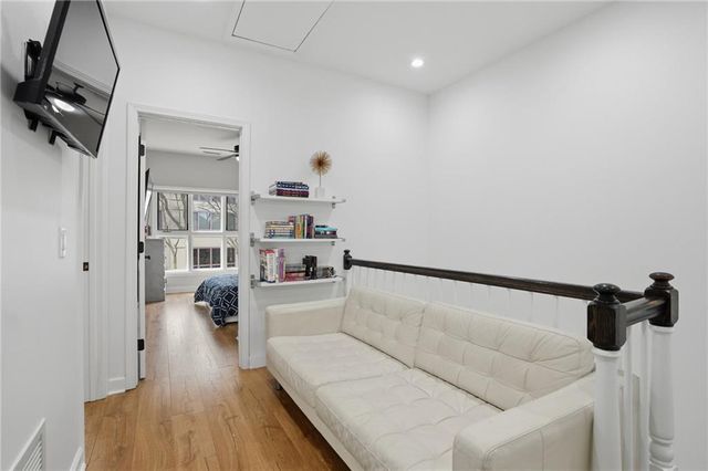 3475 Oak Valley NE Road 120, Atlanta, GA 30326