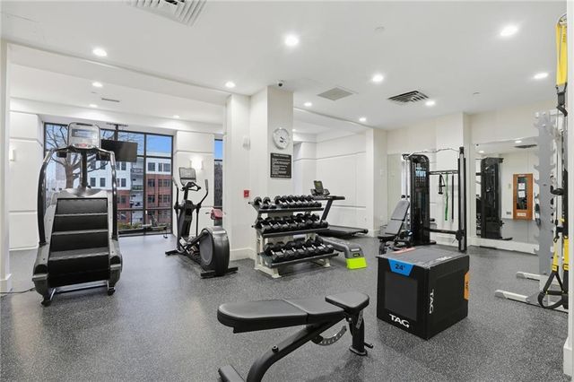 3475 Oak Valley NE Road 120, Atlanta, GA 30326