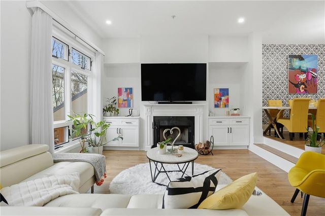 3475 Oak Valley NE Road 120, Atlanta, GA 30326