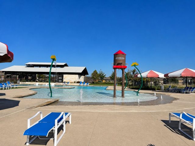 141 Marienfeld LN, Georgetown, TX 78626