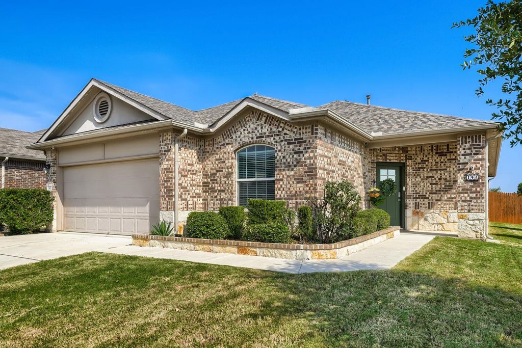 141 Marienfeld LN, Georgetown, TX 78626