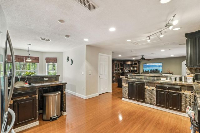 5825 LAKE LIZZIE DRIVE, St Cloud, FL 34771