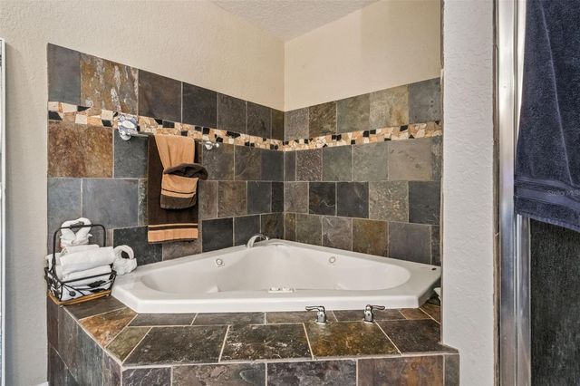 5825 LAKE LIZZIE DRIVE, St Cloud, FL 34771
