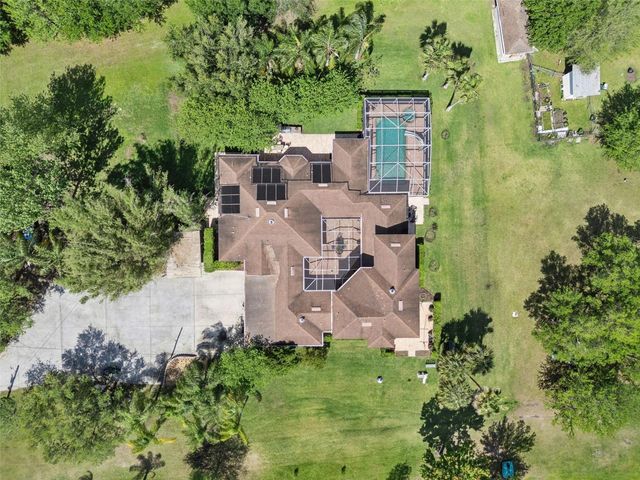 5825 LAKE LIZZIE DRIVE, St Cloud, FL 34771