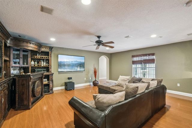 5825 LAKE LIZZIE DRIVE, St Cloud, FL 34771