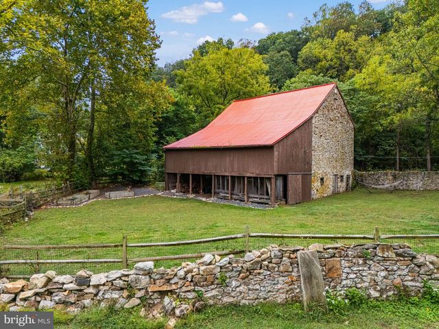 4701 EDGES MILL RD, Downingtown, PA 19335