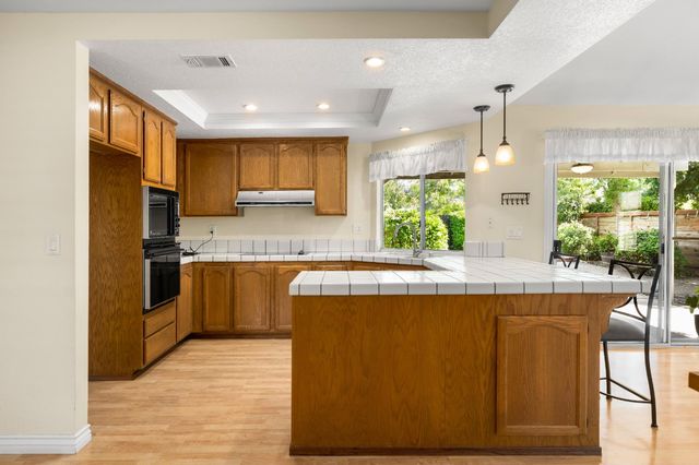 149 Winterstein Dr, Folsom, CA 95630