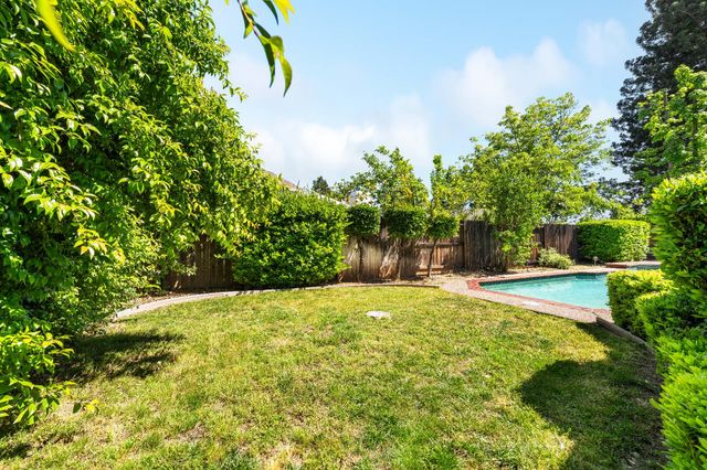 149 Winterstein Dr, Folsom, CA 95630