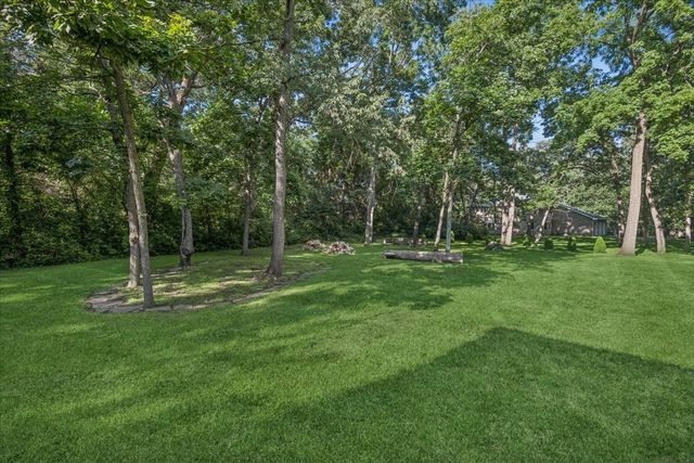 6008 Tomlinson Drive, Mchenry, IL 60050