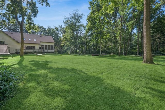 6008 Tomlinson Drive, Mchenry, IL 60050