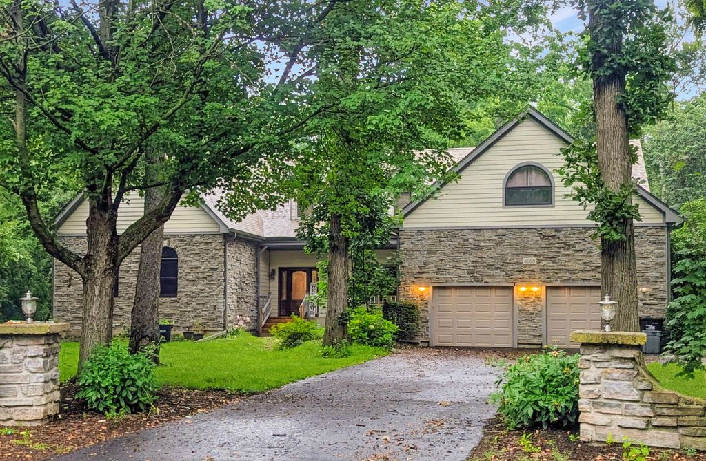 6008 Tomlinson Drive, Mchenry, IL 60050