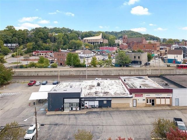 1917 Mccague St, Swissvale, PA 15218