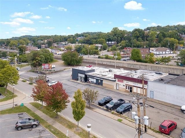 1917 Mccague St, Swissvale, PA 15218