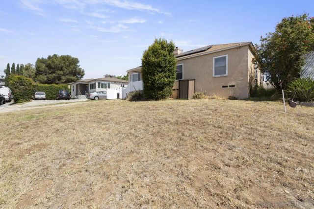 1537 Drexel Dr., Lemon Grove, CA 91945