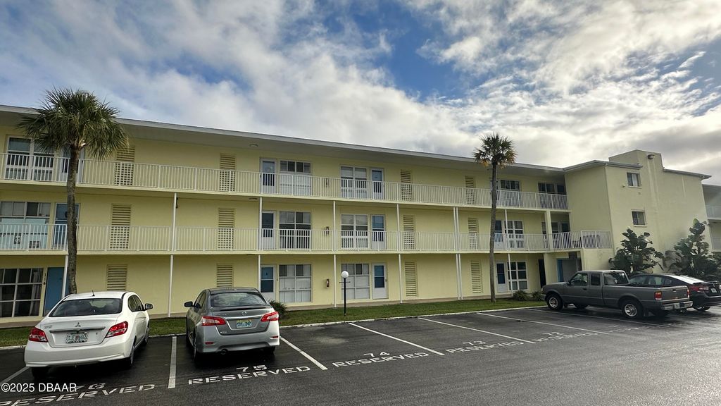 717 S Beach St Apt 311C, Daytona Beach, FL 32114