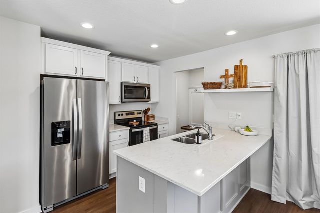 408 Ryan Circle NE, Mitchellville, IA 50169