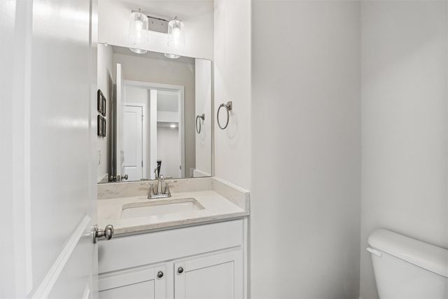 408 Ryan Circle NE, Mitchellville, IA 50169