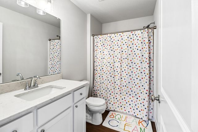 408 Ryan Circle NE, Mitchellville, IA 50169