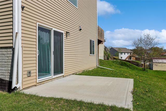 408 Ryan Circle NE, Mitchellville, IA 50169
