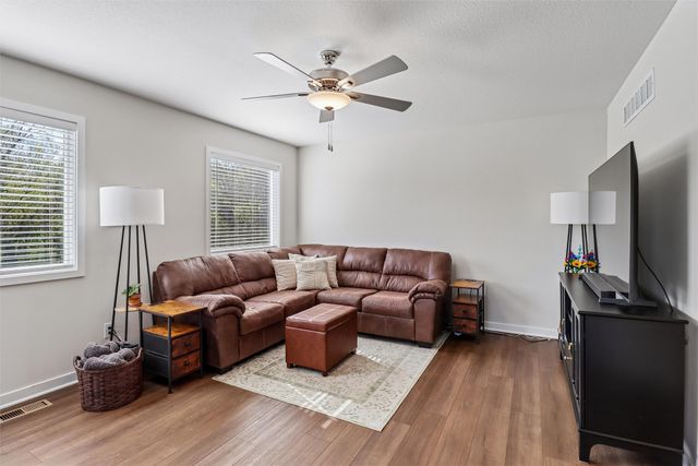 408 Ryan Circle NE, Mitchellville, IA 50169