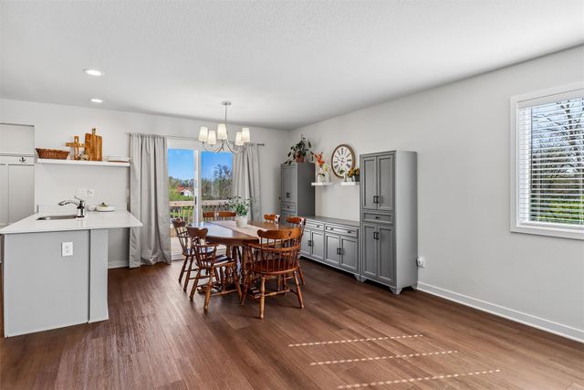 408 Ryan Circle NE, Mitchellville, IA 50169