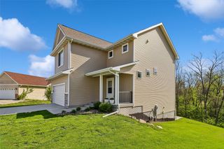 408 Ryan Circle NE, Mitchellville, IA 50169