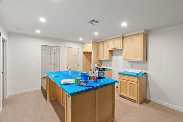 3121 Eisenhower St, Corpus Christi, TX 78416